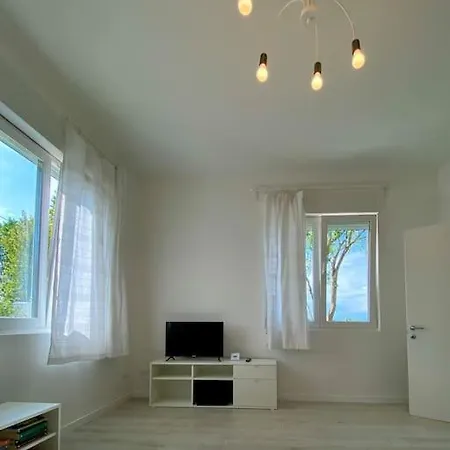 Casa Del Salice Lagoon View With Garden *